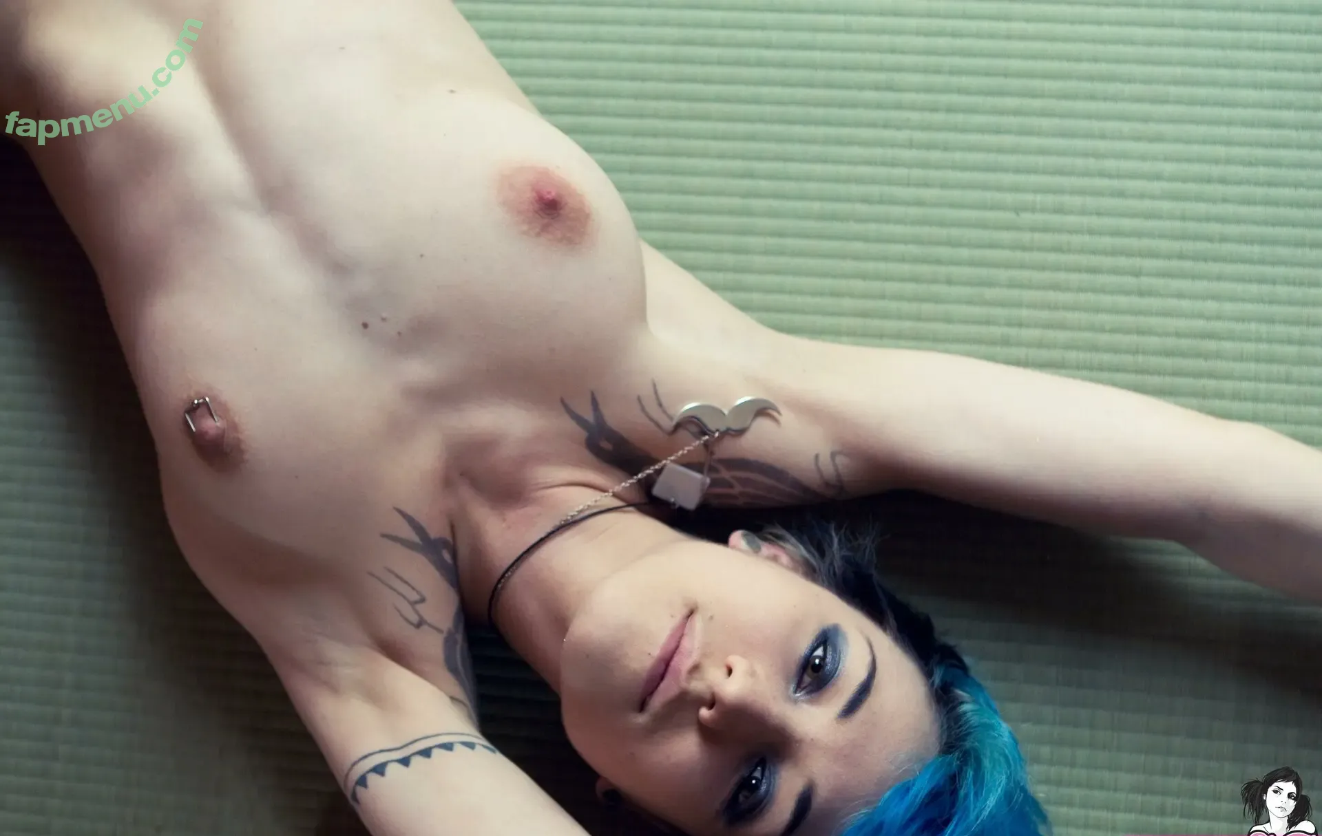 Vesperal nude photo #0500 (freevesperal / heyursinae / ursinaevesperal)