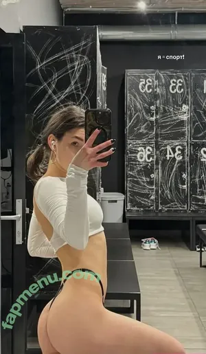  nude photo #0002