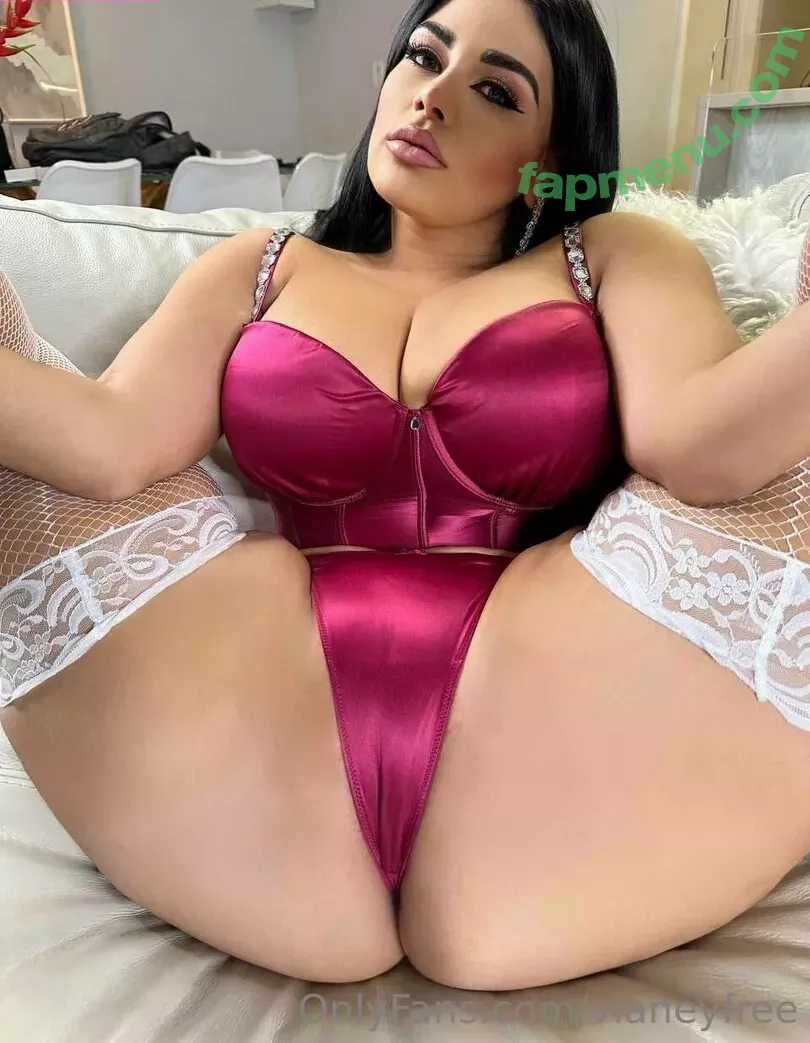 vianeyfree nude photo #0042 (vianeyfrias)