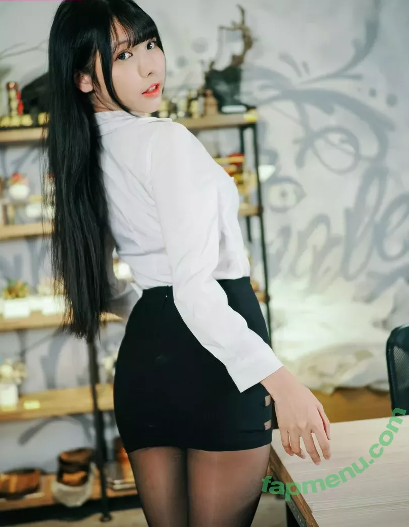 victoria__1998__ nude photo #0012 (victoria__1998_ / 依霜 ゆい)