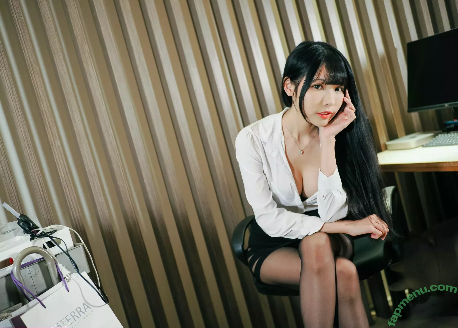 victoria__1998__ nude photo #0064 (victoria__1998_ / 依霜 ゆい)