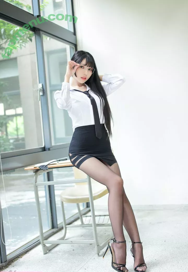 victoria__1998__ nude photo #0078 (victoria__1998_ / 依霜 ゆい)