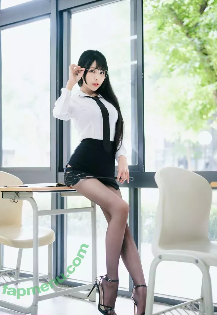 victoria__1998__ nude photo #0085 (victoria__1998_ / 依霜 ゆい)