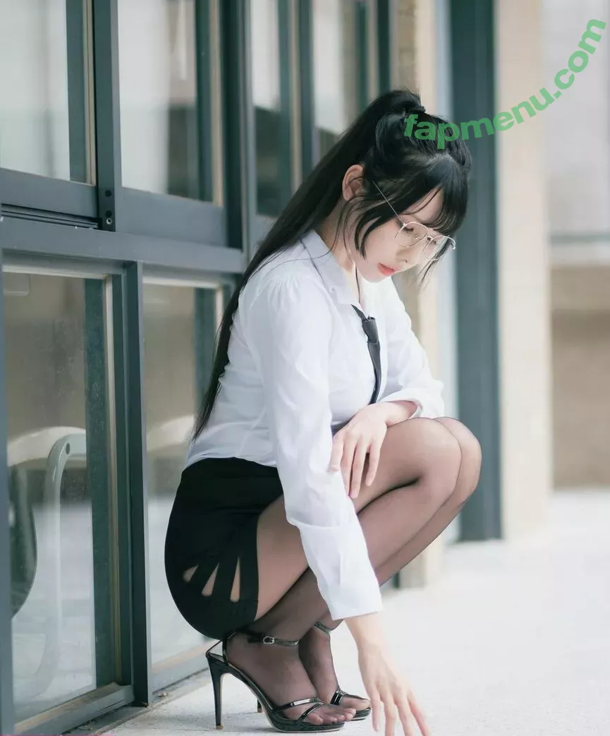 victoria__1998__ nude photo #0089 (victoria__1998_ / 依霜 ゆい)