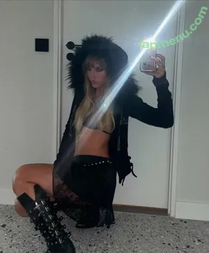 Victoria De Angelis / Maneskin bassist / vicdeangelis nude photo #0812