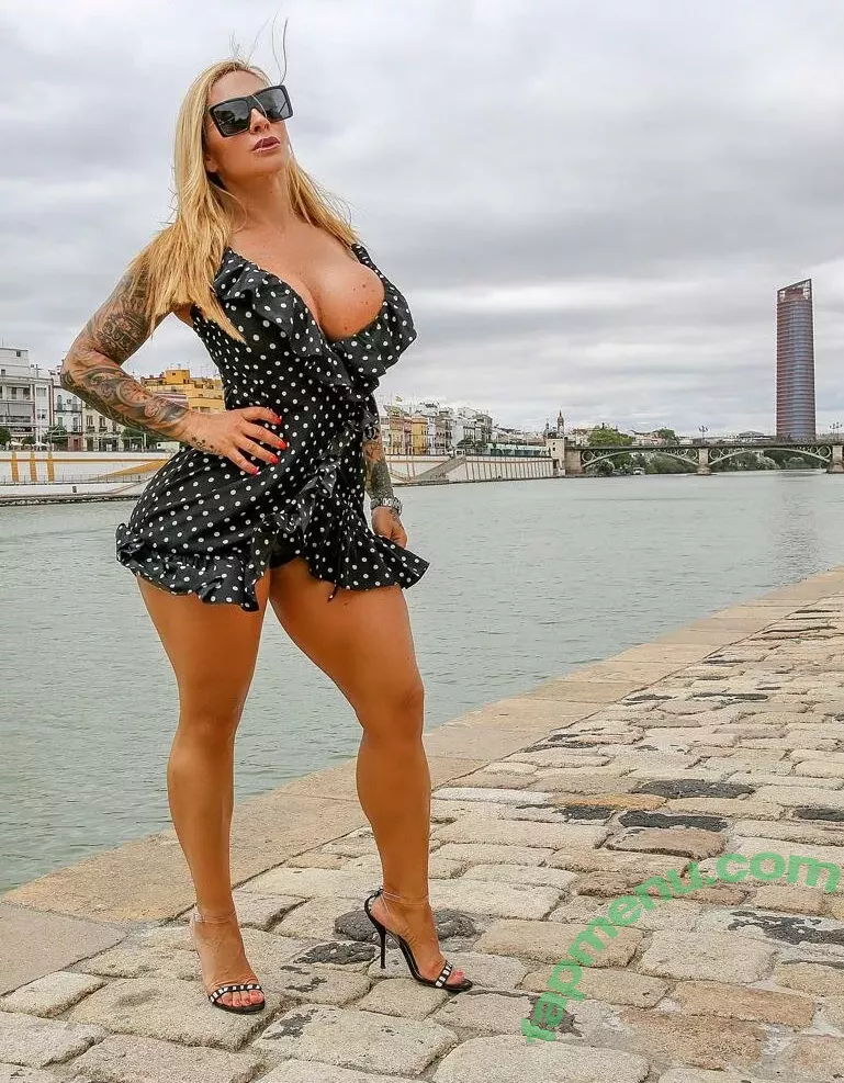 Victoria Lomba nude photo #0080 (victorialomba)