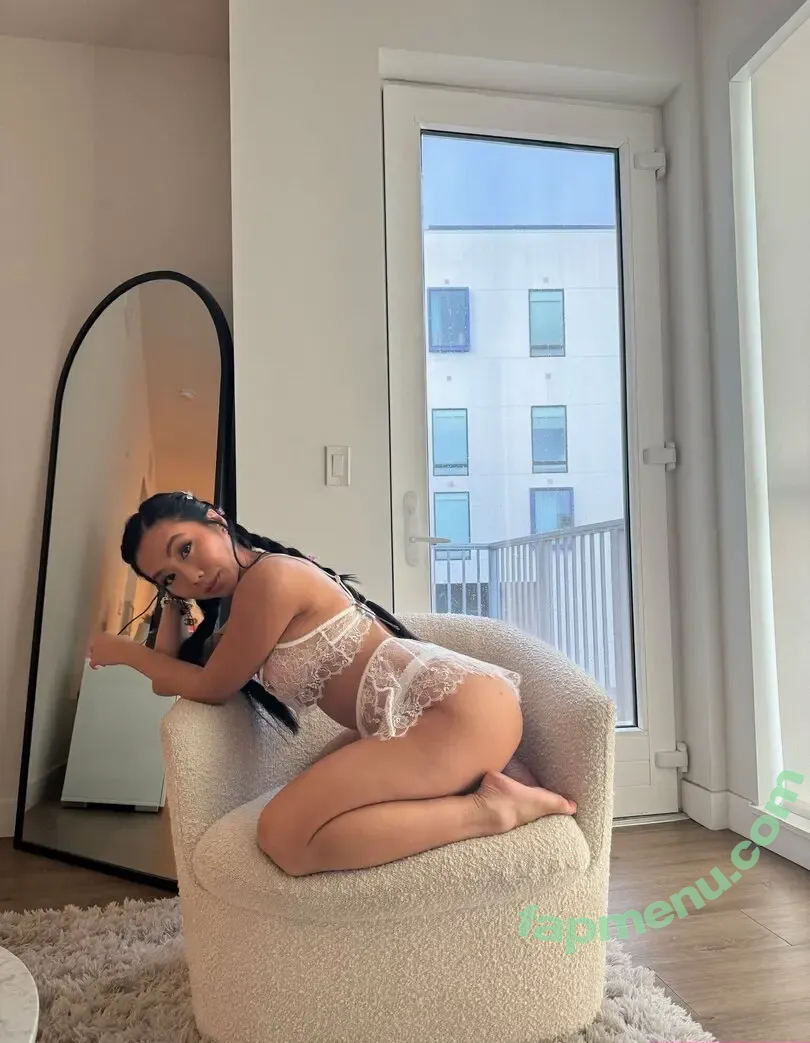 Victoria My Nguyen nude photo #0016 (victoriamynguyen / vmynguyen)