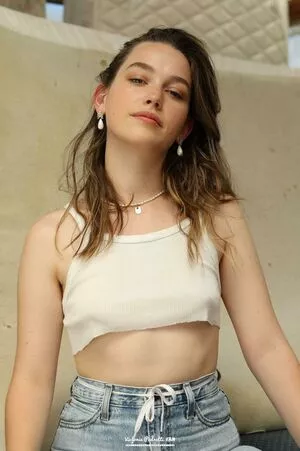 Victoria Pedretti / victoriapedretti_ nude photo #0052