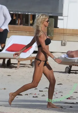 Victoria Silvstedt / vicsilvstedt / victoriasilvstedt nude photo #0664