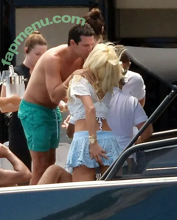 Victoria Silvstedt nude photo #0555 (vicsilvstedt / victoriasilvstedt)