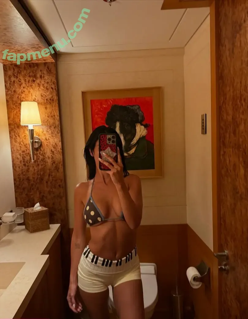 Victoria Villarroel nude photo #0159 (victoriavillarroel)