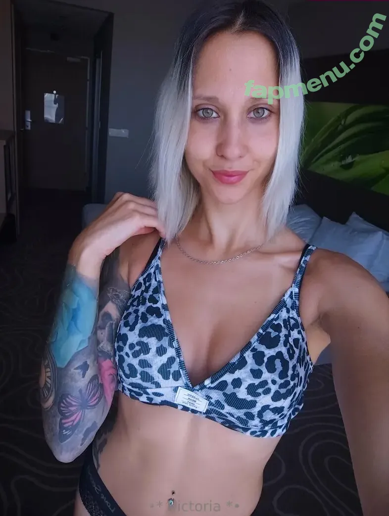victoriaa0028 nude photo #0019 (victoriaa0028)