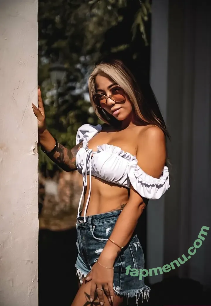 victorialiufanpage nude photo #0005 (victorialiuphoto)