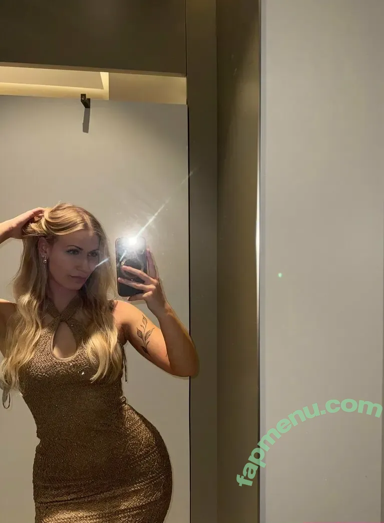 victoriaschneider nude photo #0005 (govictoria)