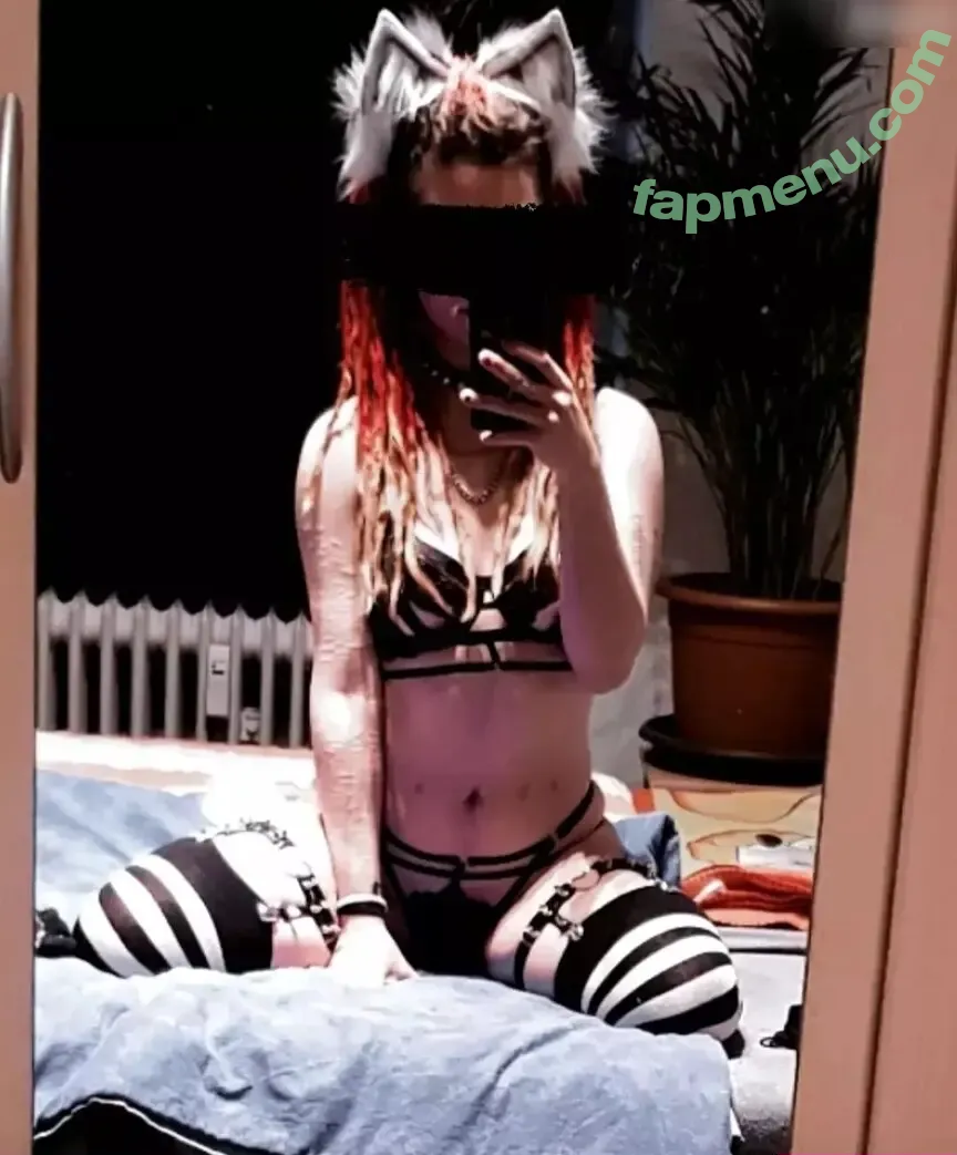 ViGothFox nude photo #0057 (ViGothFox)