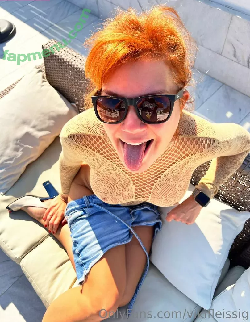 vikifleissig nude photo #0094 (viki__fleissig)