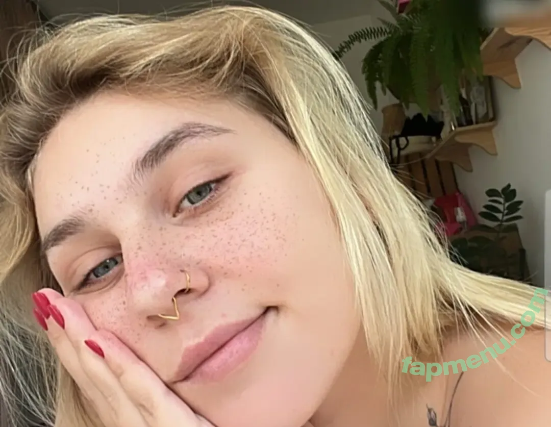 Viky kid nude photo #0001 (Vikykid)