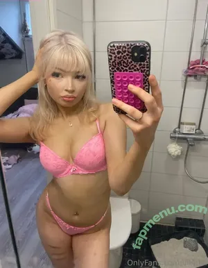  nude photo #0003