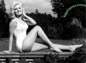 Vintage Sexy Celebs / vintagemoviestars nude photo #0016