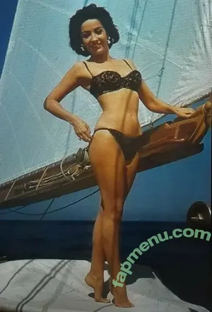 Vintage Sexy Celebs / vintagemoviestars nude photo #0061