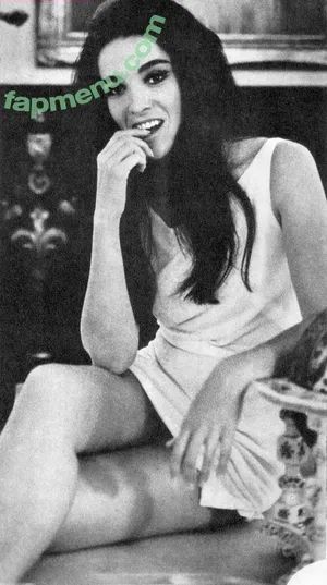 Vintage Sexy Celebs / vintagemoviestars nude photo #0066