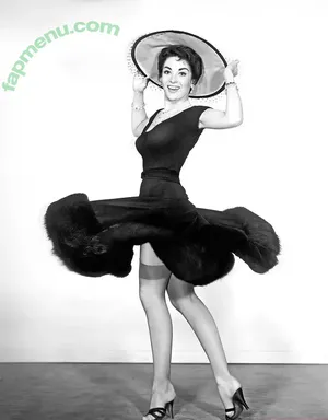 Vintage Sexy Celebs / vintagemoviestars nude photo #0073