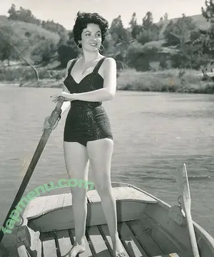 Vintage Sexy Celebs / vintagemoviestars nude photo #0077