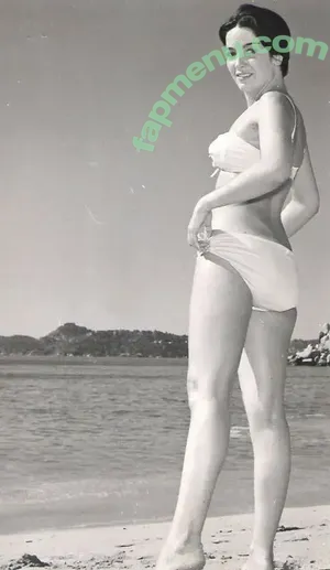 Vintage Sexy Celebs / vintagemoviestars nude photo #0079