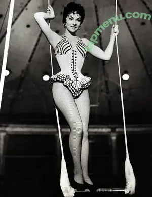 Vintage Sexy Celebs / vintagemoviestars nude photo #0090