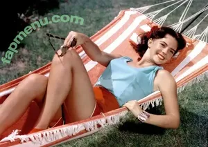 Vintage Sexy Celebs / vintagemoviestars nude photo #0193