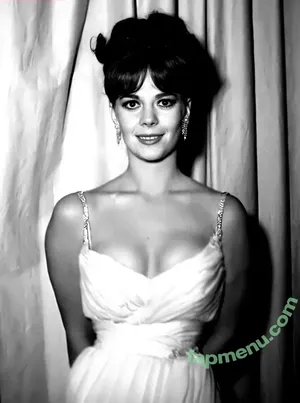 Vintage Sexy Celebs / vintagemoviestars nude photo #0200