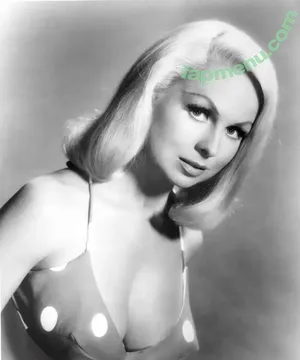 Vintage Sexy Celebs / vintagemoviestars nude photo #0230