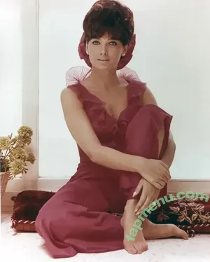 Vintage Sexy Celebs / vintagemoviestars nude photo #0245