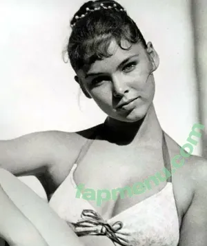 Vintage Sexy Celebs / vintagemoviestars nude photo #0289