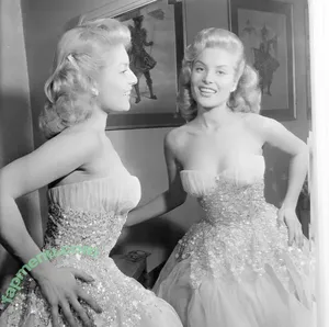 Vintage Sexy Celebs / vintagemoviestars nude photo #0318