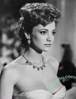 Vintage Sexy Celebs / vintagemoviestars nude photo #0341