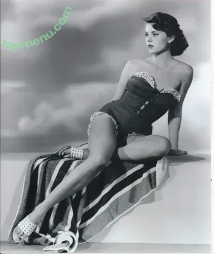 Vintage Sexy Celebs / vintagemoviestars nude photo #0387