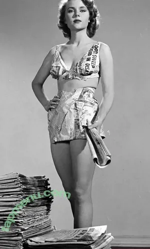 Vintage Sexy Celebs / vintagemoviestars nude photo #0394