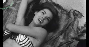 Vintage Sexy Celebs / vintagemoviestars nude photo #0412