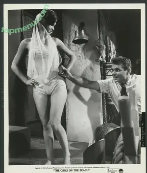 Vintage Sexy Celebs / vintagemoviestars nude photo #0414