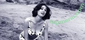 Vintage Sexy Celebs / vintagemoviestars nude photo #0417