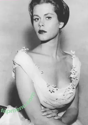 Vintage Sexy Celebs / vintagemoviestars nude photo #0520
