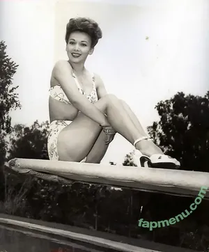 Vintage Sexy Celebs / vintagemoviestars nude photo #0598