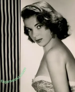 Vintage Sexy Celebs / vintagemoviestars nude photo #0603