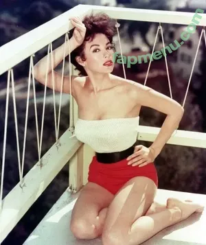 Vintage Sexy Celebs / vintagemoviestars nude photo #0657