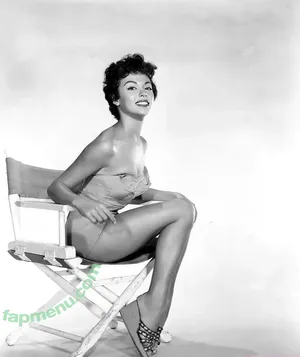 Vintage Sexy Celebs / vintagemoviestars nude photo #0666