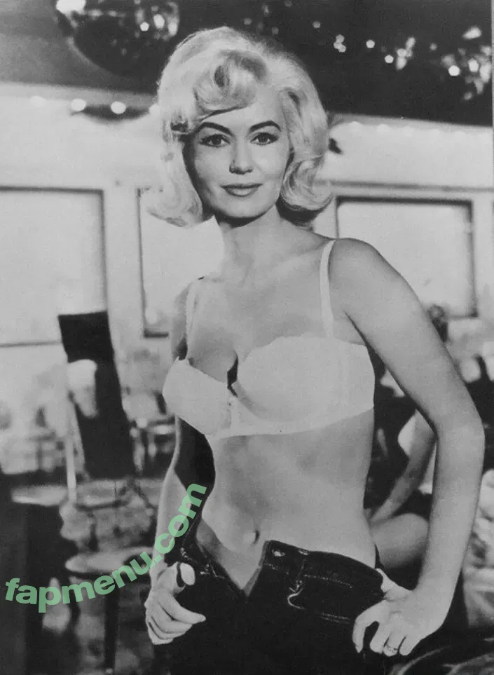 Vintage Sexy Celebs nude photo #0007 (vintagemoviestars)