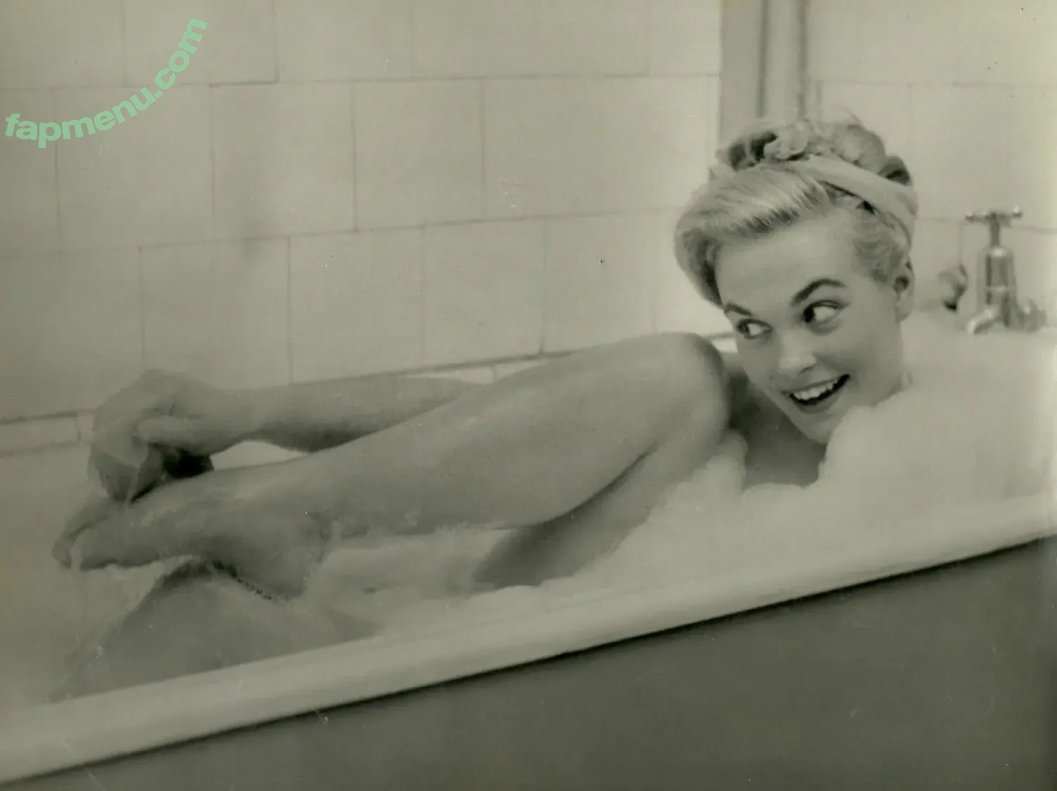 Vintage Sexy Celebs nude photo #0129 (vintagemoviestars)