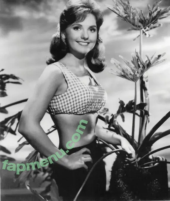 Vintage Sexy Celebs nude photo #0352 (vintagemoviestars)