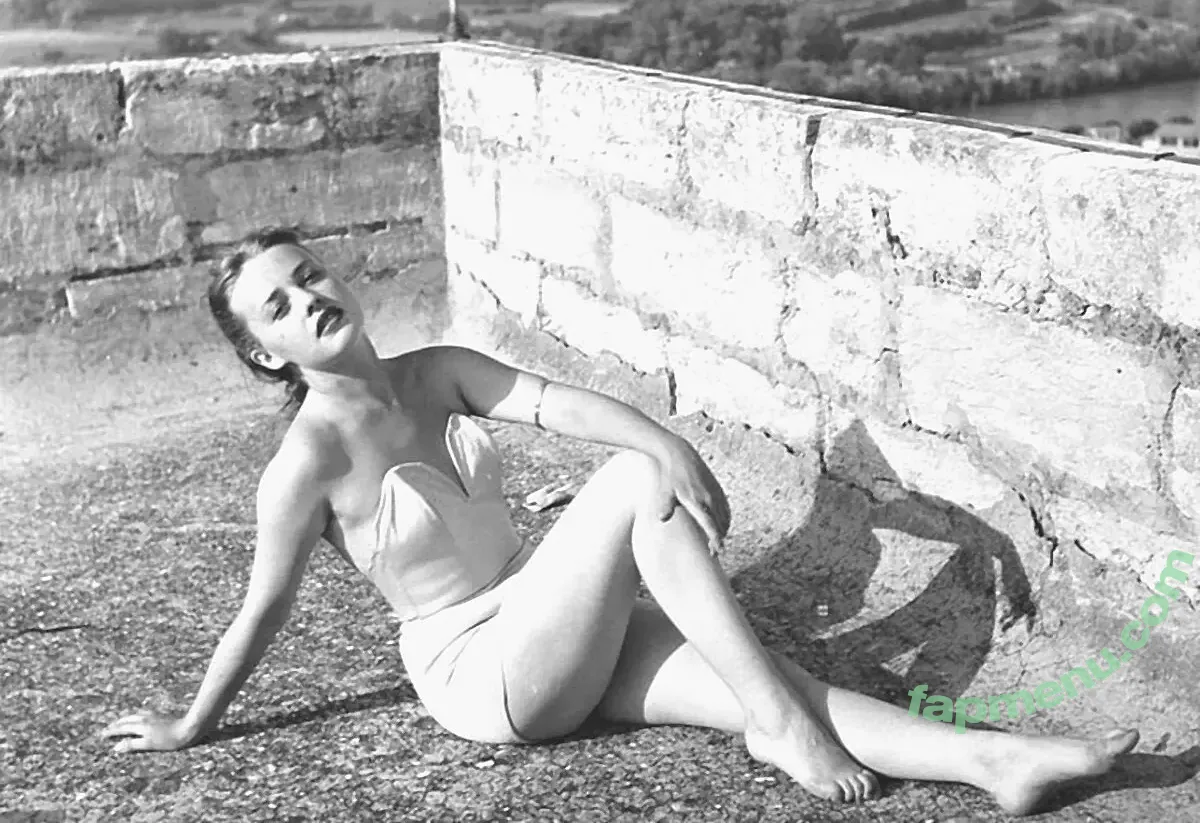 Vintage Starlets nude photo #3001 (Vintage Starlets)